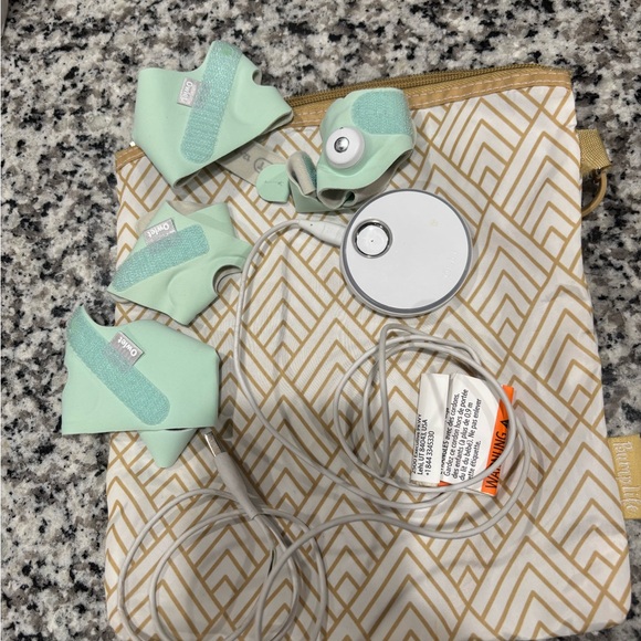 Mint Green Baby Monitor Sock Set - Picture 2 of 4